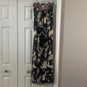 Billabong Black and Cream Patterned strapless Maxi Dress